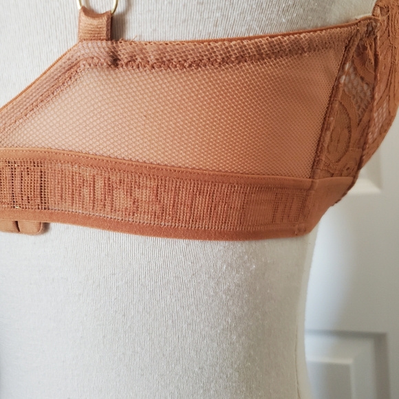 Victoria's Secret Very Sexy Push Up Underwire Tan Lace Bra Women's 36D - Picture 8 of 15